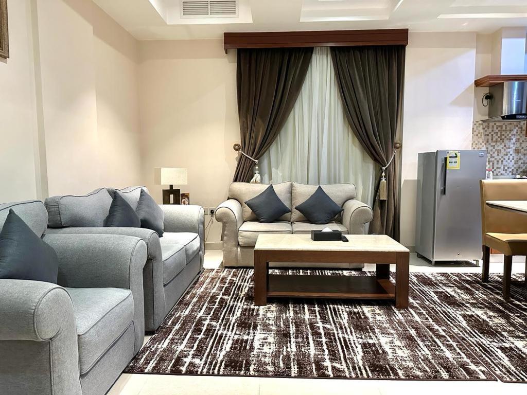 Sas Al Olaya Hotel Suites 알크호바르 외부 사진